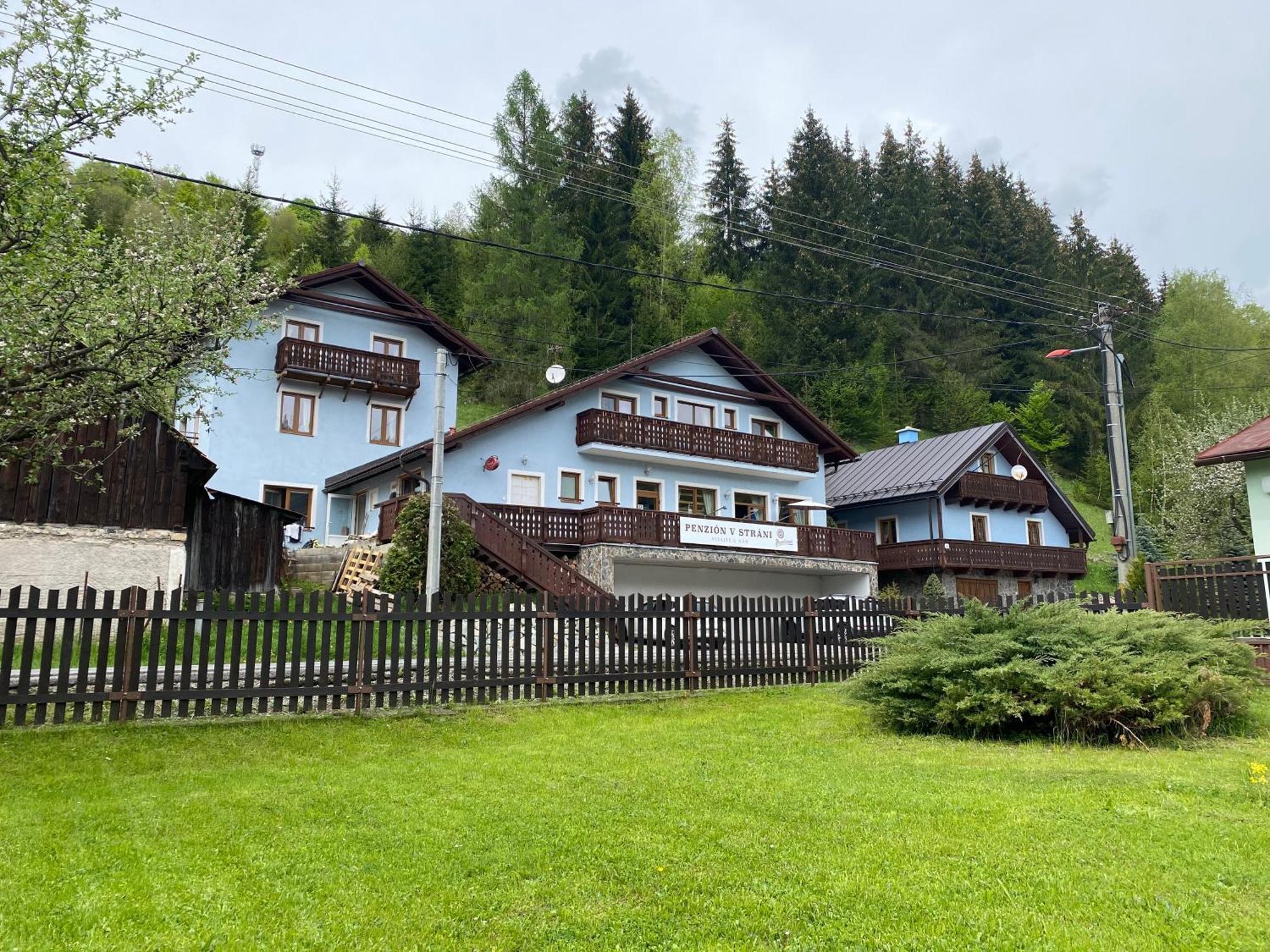 Domcek V Strani Villa Mýto pod Ďumbierom Eksteriør billede
